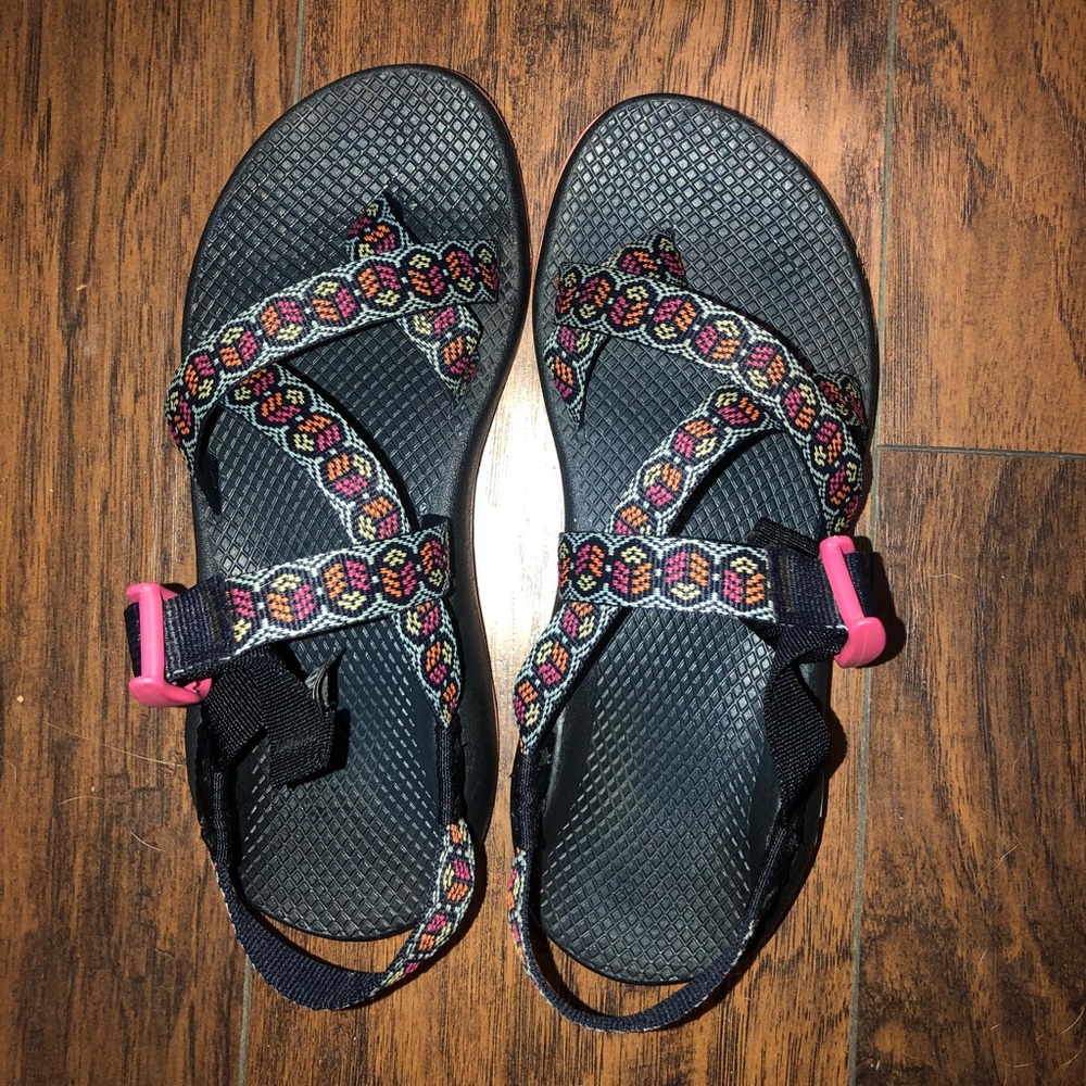 Women’s Chaco: SIZE 9